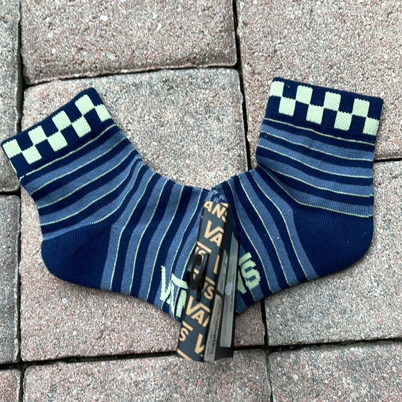 VANS “Off The Wall” Women’s socks  
NWT - Picture 16 of 16